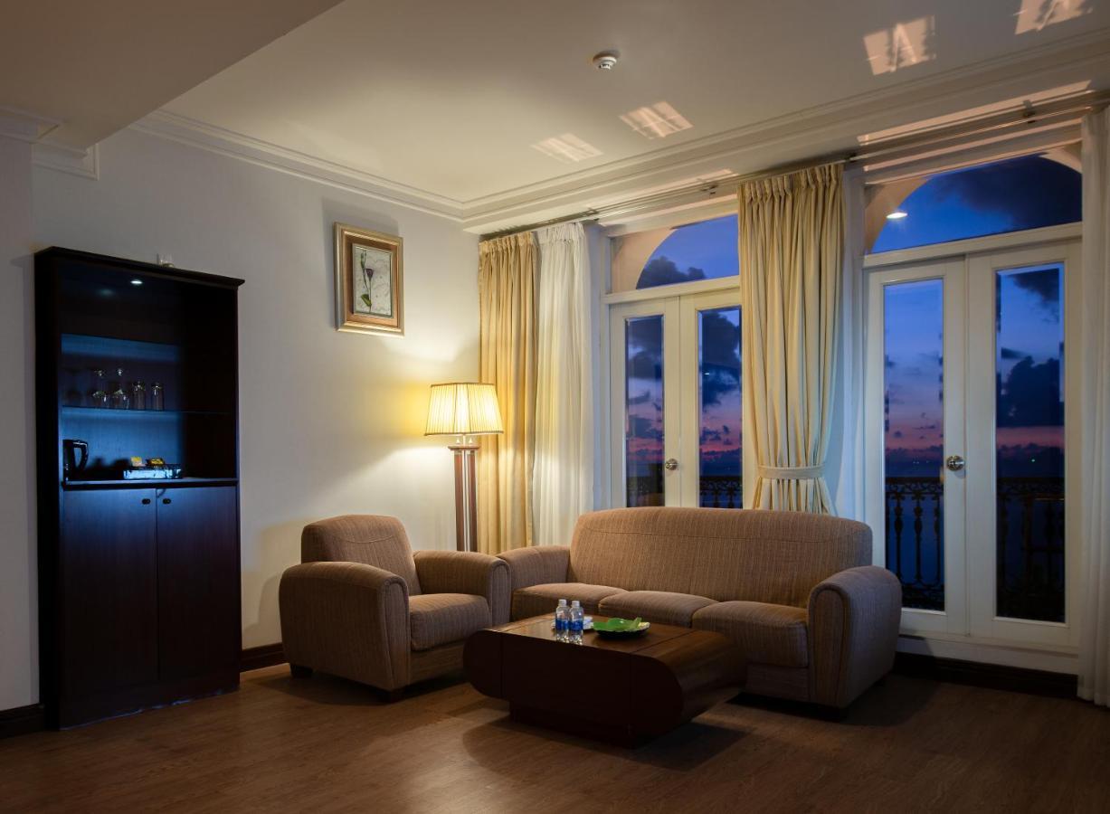 Sunrise Nha Trang Beach Hotel & Spa מראה חיצוני תמונה