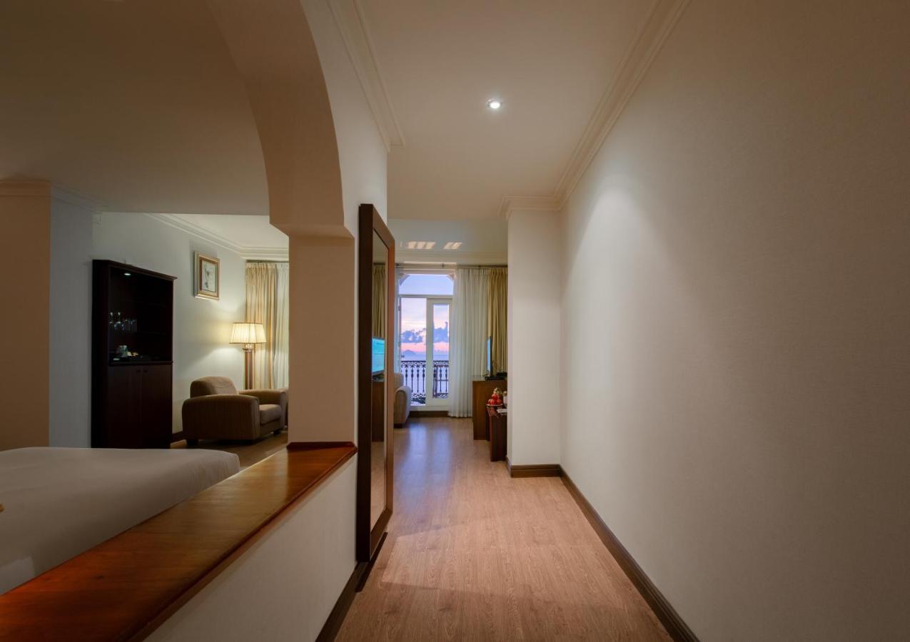 Sunrise Nha Trang Beach Hotel & Spa מראה חיצוני תמונה