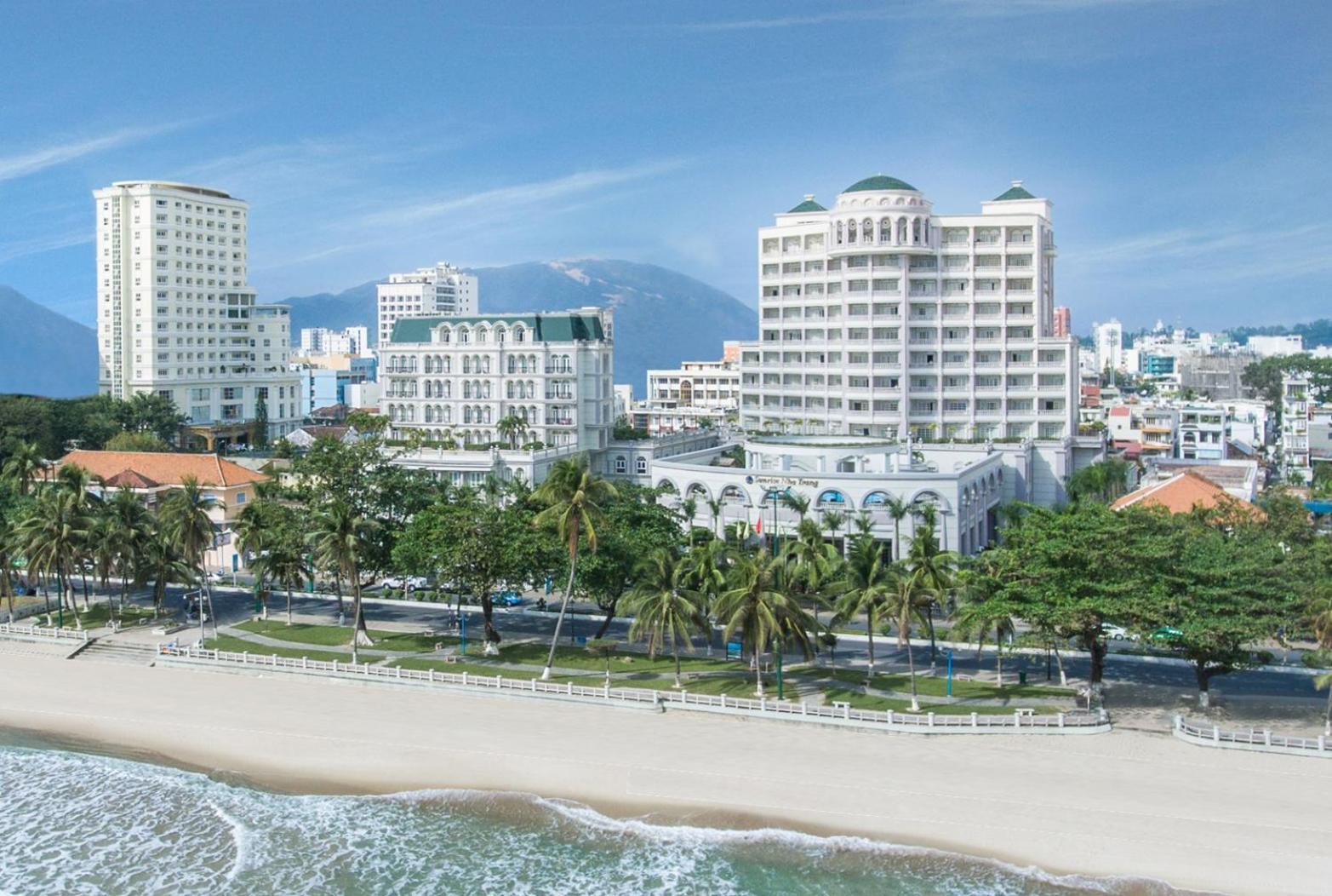 Sunrise Nha Trang Beach Hotel & Spa מראה חיצוני תמונה